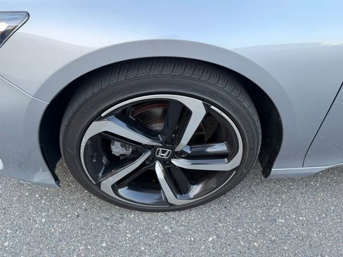 Used 2018 Honda Accord Sport image 31