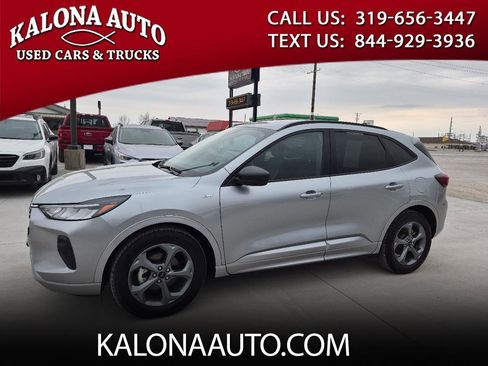 Used 2023 Ford Escape ST-Line image 1