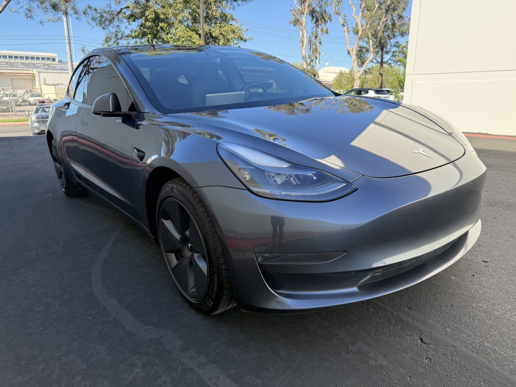 Used 2023 Tesla Model 3 Standard Range RWD image 2