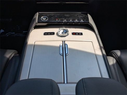 New 2025 Lincoln Navigator Reserve w/ Jet Appearance Package image 18