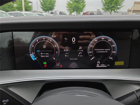 New 2026 Volkswagen Tiguan SE AWD/4WD image 17