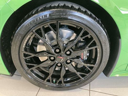 New 2026 Chevrolet Corvette Stingray Premium Conv w/ Z51 Performance Package RWD image 10