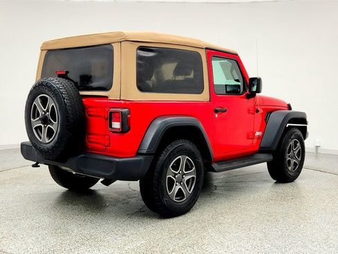 Used 2019 Jeep Wrangler Sport image 5