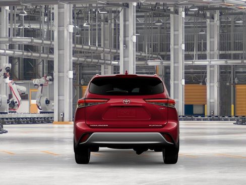New 2026 Toyota Highlander Platinum image 8