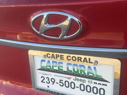 Used 2019 Hyundai Santa Fe Limited w/ Cargo Package image 36