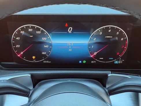 New 2026 Mercedes-Benz GLB 250 image 9