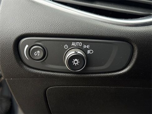 Certified 2021 Chevrolet Malibu LT image 22