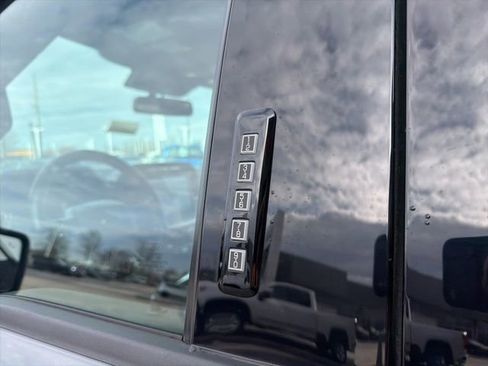 Used 2022 Ford F150 Lariat w/ Equipment Group 502A High image 21