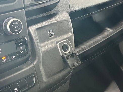 Used 2023 RAM ProMaster 2500 FWD image 35