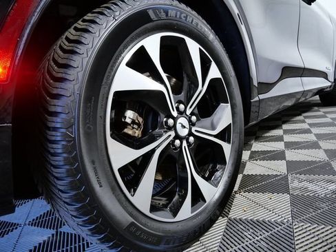 Certified 2023 Ford Mustang Mach-E Premium AWD/4WD image 8