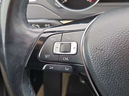 Used 2015 Volkswagen Jetta SE image 19