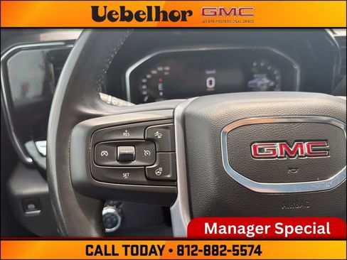 Used 2025 GMC Sierra 1500 SLT AWD/4WD image 29