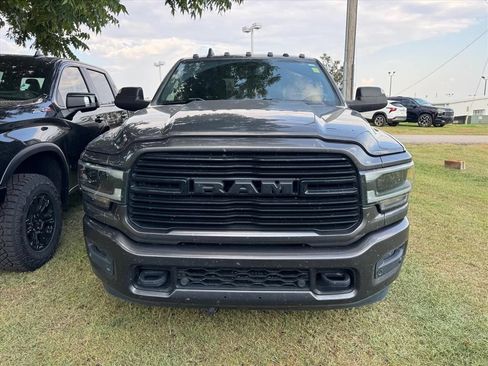 Used 2022 RAM 3500 Laramie w/ Night Edition AWD/4WD image 10