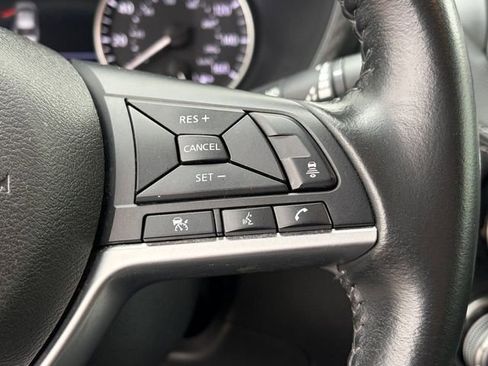 Used 2022 Nissan Sentra SV image 7