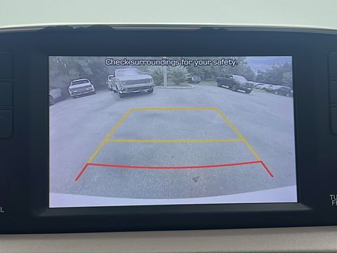 Used 2019 Hyundai Santa Fe Limited FWD image 16