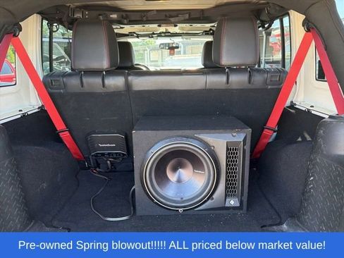 Used 2018 Jeep Wrangler Unlimited Rubicon AWD/4WD image 28