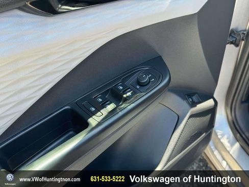 Certified 2023 Volkswagen Taos S w/ Driver Assistance Package AWD/4WD image 17