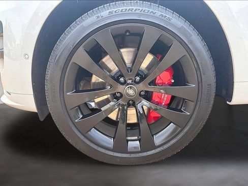Used 2025 Land Rover Range Rover Sport Dynamic SE AWD/4WD image 8