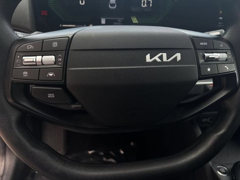 Used 2025 Kia K4 FWD image 28