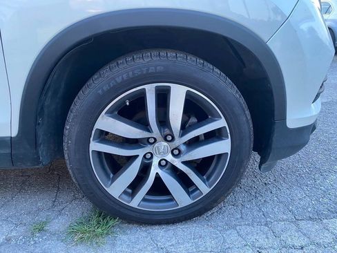 Used 2018 Honda Pilot Touring image 27