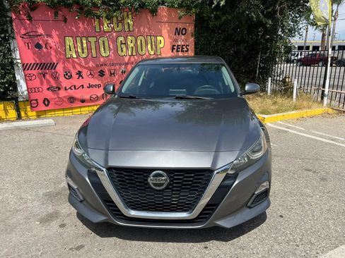 Used 2019 Nissan Altima 2.5 S FWD image 2