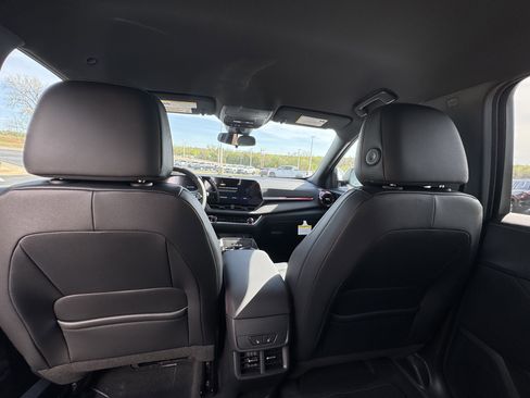 New 2026 Chevrolet Equinox RS FWD image 10