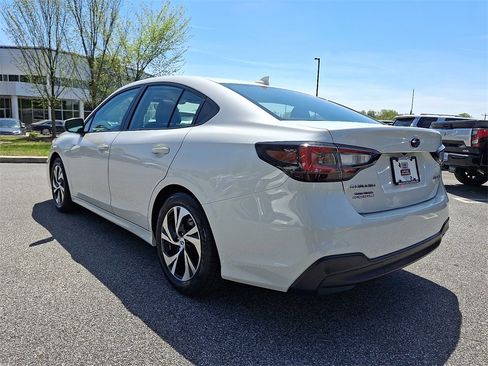 Used 2025 Subaru Legacy Premium image 5