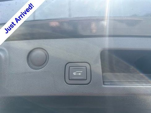 New 2026 Chevrolet Equinox LT w/ Convenience Package II FWD image 30