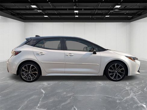 Used 2022 Toyota Corolla XSE image 6