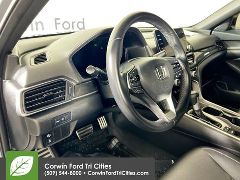 Used 2021 Honda Accord Sport image 3