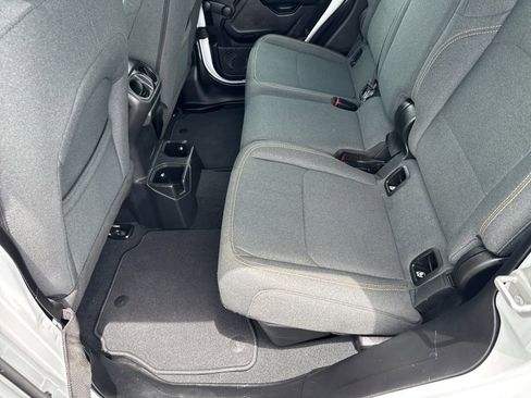 Used 2024 Jeep Gladiator Sport AWD/4WD image 25