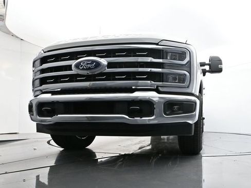 Used 2026 Ford F350 Lariat RWD image 27