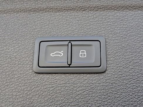 Used 2022 Audi Q5 2.0T Premium Plus w/ Premium Plus Package image 33