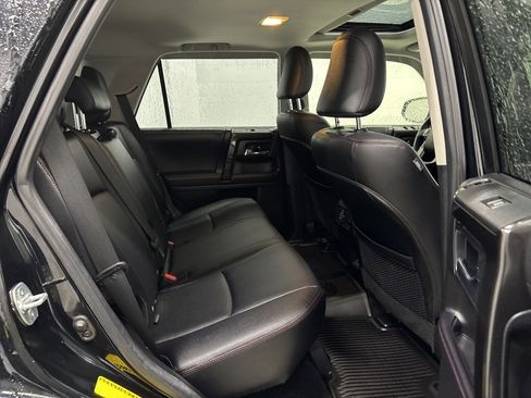 Used 2023 Toyota 4Runner TRD Off-Road Premium image 32