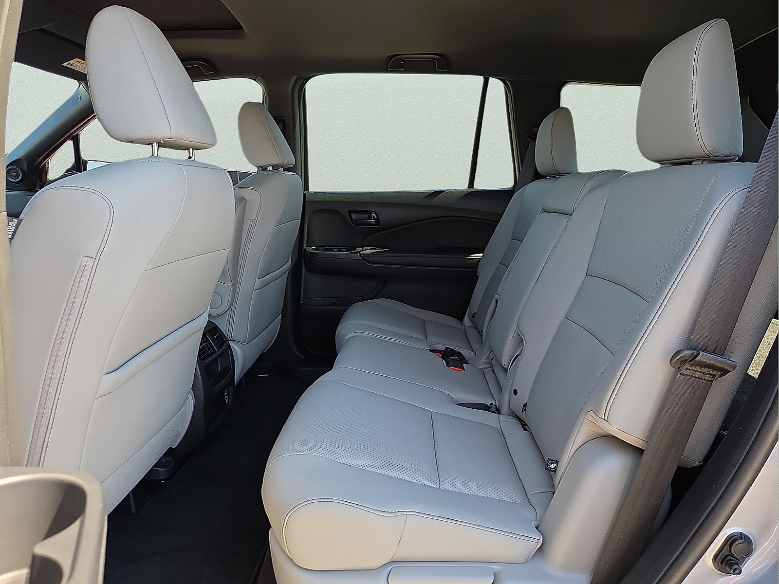 Used 2023 Honda Passport EX-L image 10