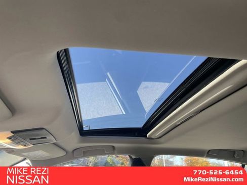 New 2025 Nissan Altima 2.5 SR w/ SR Premium Package image 11