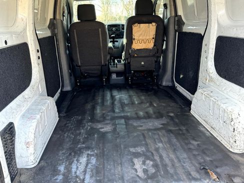 Used 2013 Nissan NV200 S w/ Cruise Control Pkg image 16