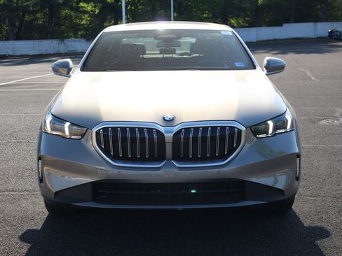 New 2027 BMW 530i xDrive AWD/4WD image 3