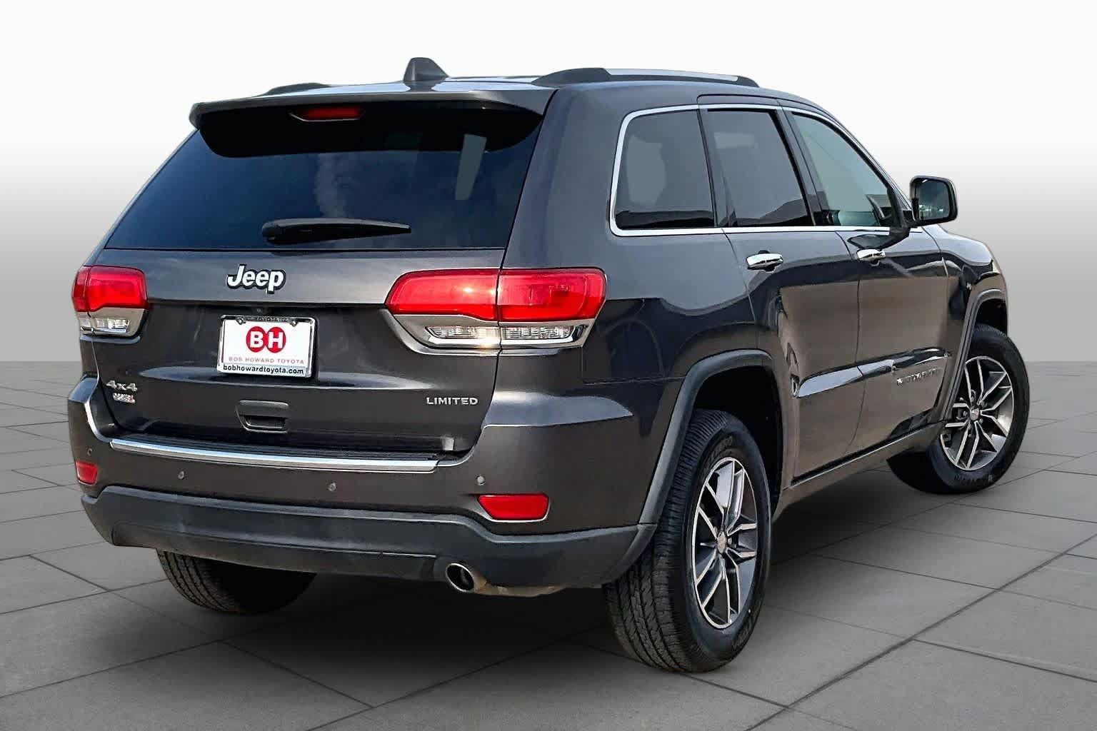 Used 2017 Jeep Grand Cherokee Limited w/ Luxury Group II AWD/4WD image 12
