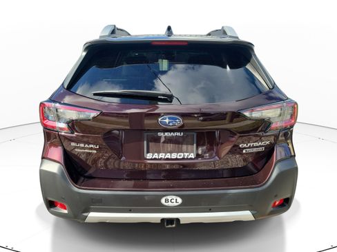 Used 2024 Subaru Outback Touring AWD/4WD image 5
