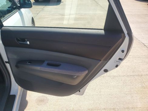 Used 2004 Toyota Prius image 8