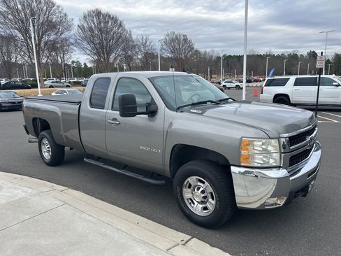 Used 2007 Chevrolet Silverado 2500 LTZ w/ Safety Package image 3