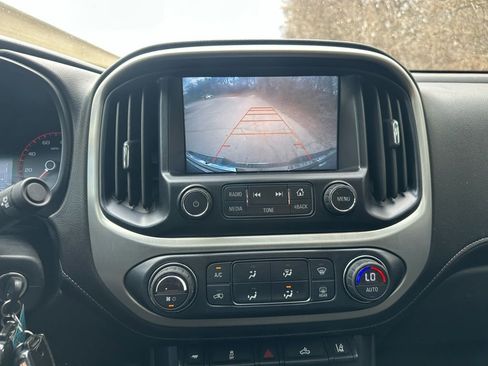 Used 2016 GMC Canyon SLT w/ Driver Alert Package image 19