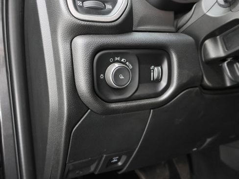 Used 2022 RAM 2500 Tradesman AWD/4WD image 40