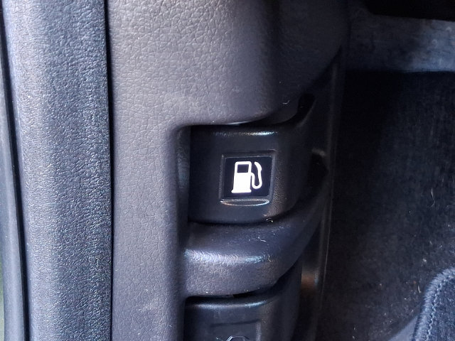 Used 2016 Honda HR-V EX image 27