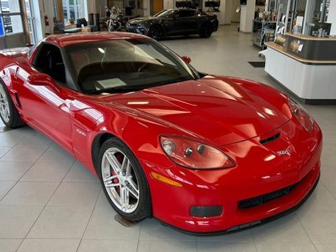 Used 2007 Chevrolet Corvette Z06 w/ Preferred Equipment Group image 3