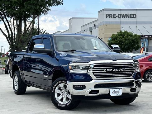 Used 2023 RAM 1500 Laramie AWD/4WD image 2