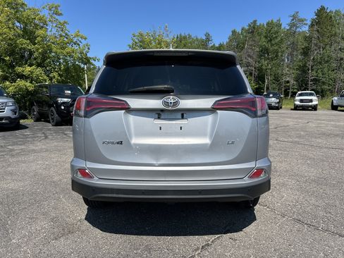 Used 2017 Toyota RAV4 LE w/ Carpet Mat Package FWD image 5