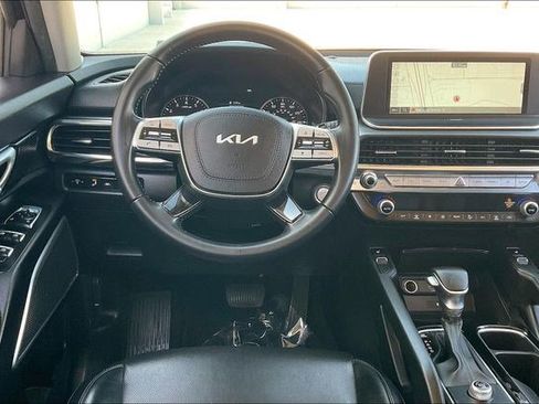 Used 2022 Kia Telluride S image 5