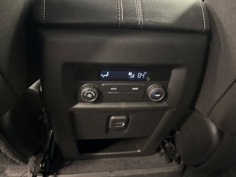 Certified 2023 Chevrolet Traverse LT w/ LPO, Floor Liner Package image 23